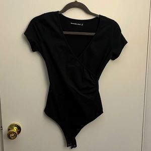 Abercrombie & Fitch short sleeve body suit